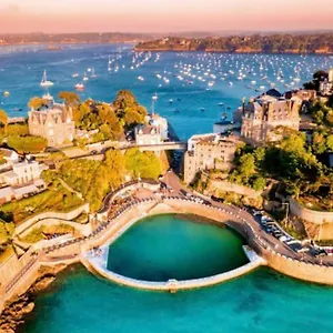 Magnifique Studio Hyper Centre A 300m De La Mer. Appartement Dinard