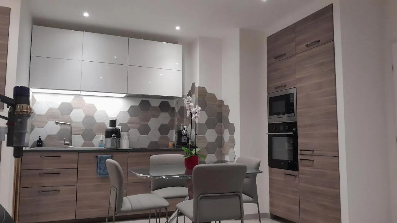 Apartment Apt 2 Chambres - Direct Gare Part-Dieu, Lyon - Ascenseur & Wi-Fi Gratuit
